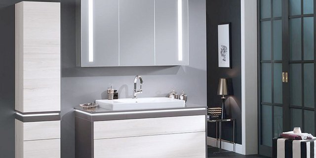 Ein Badezimmer Moebelset