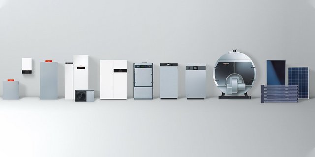 In einer Reihe steht das Heizungs Komplettprogramm von Viessmann 